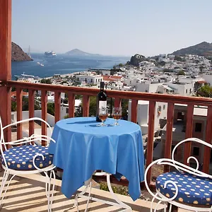 https://casteli-hotel.kefaloniahotels.net