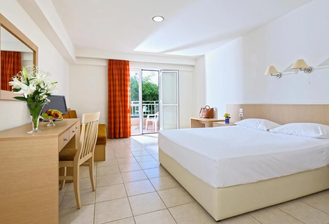 Cosman Hotel Kokkini Hani 2*,