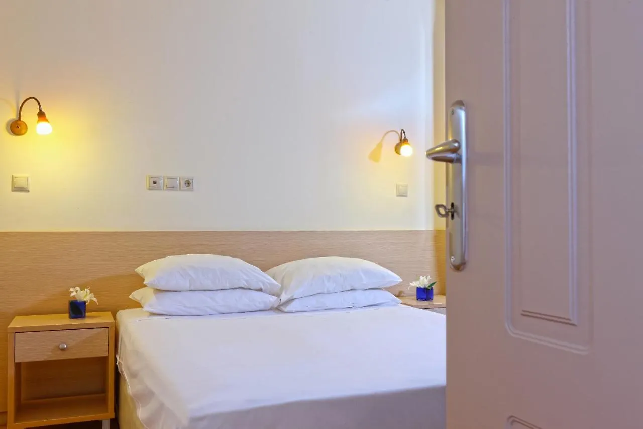 Cosman Hotel Kokkini Hani